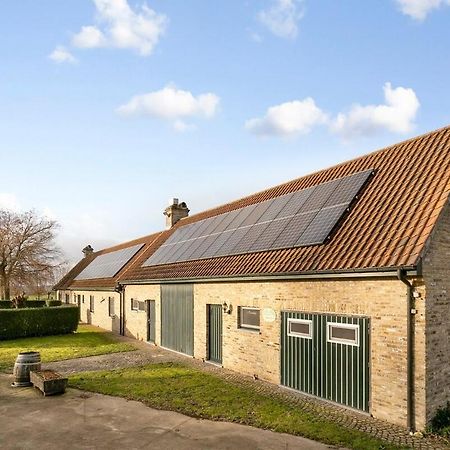 Villa 'T Korenhof - Landelijk Gelegen Villa Op 4 Km Van Het Strand Koksijde Luaran gambar
